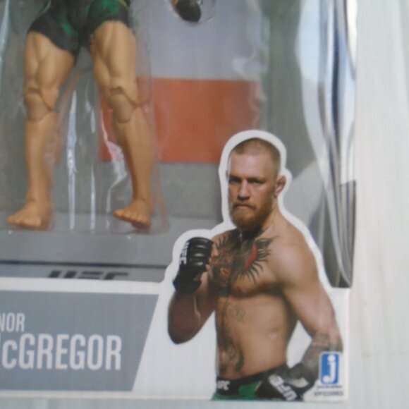 UFC Ultimate Series 2020 Limited Edition Conor McGregor 6 in Wrestling Figure - Picture 3 of 3
